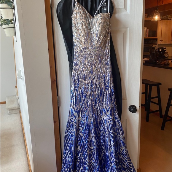 Jovani size 10 prom dress - Picture 3 of 9